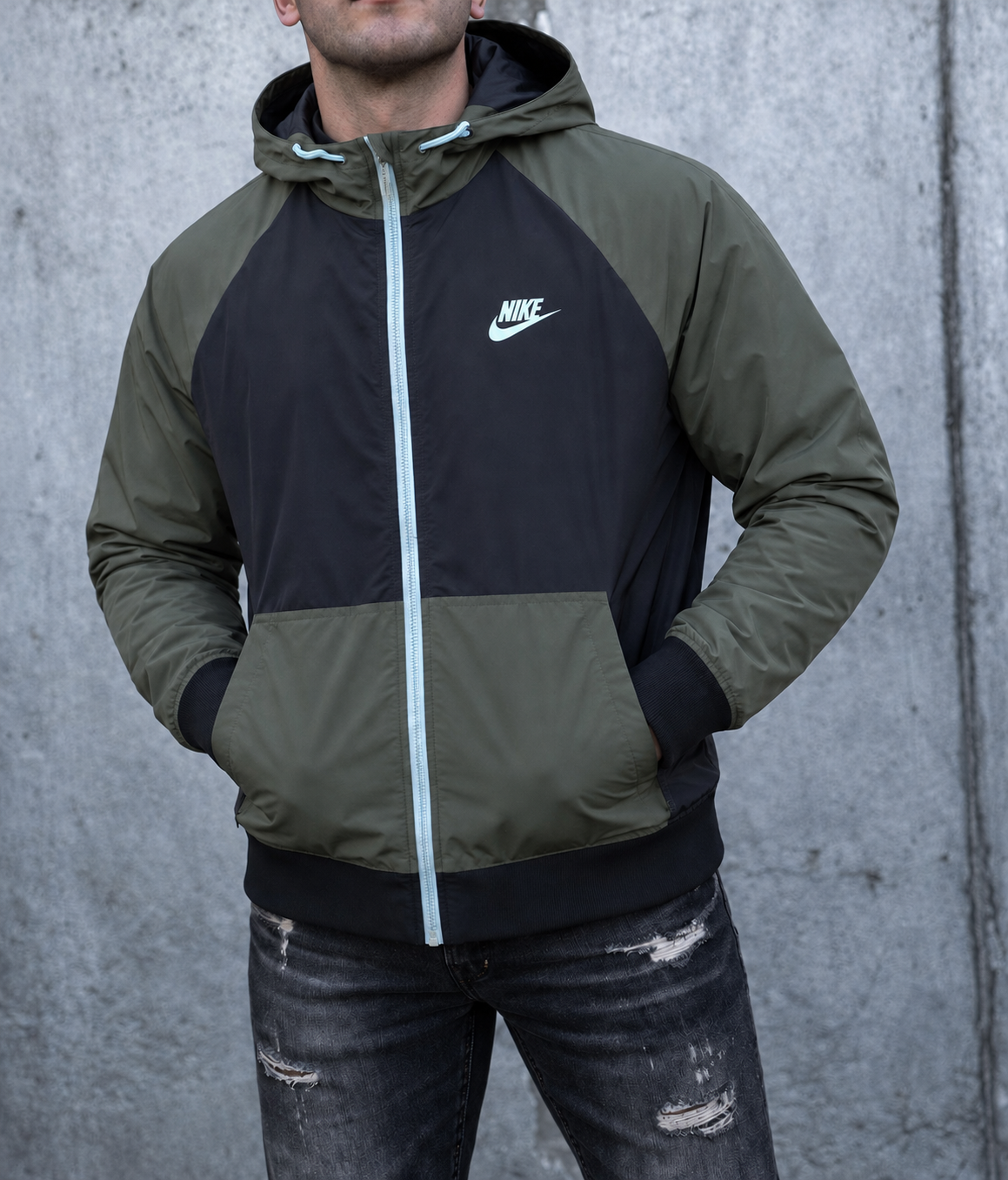 Nike striukė