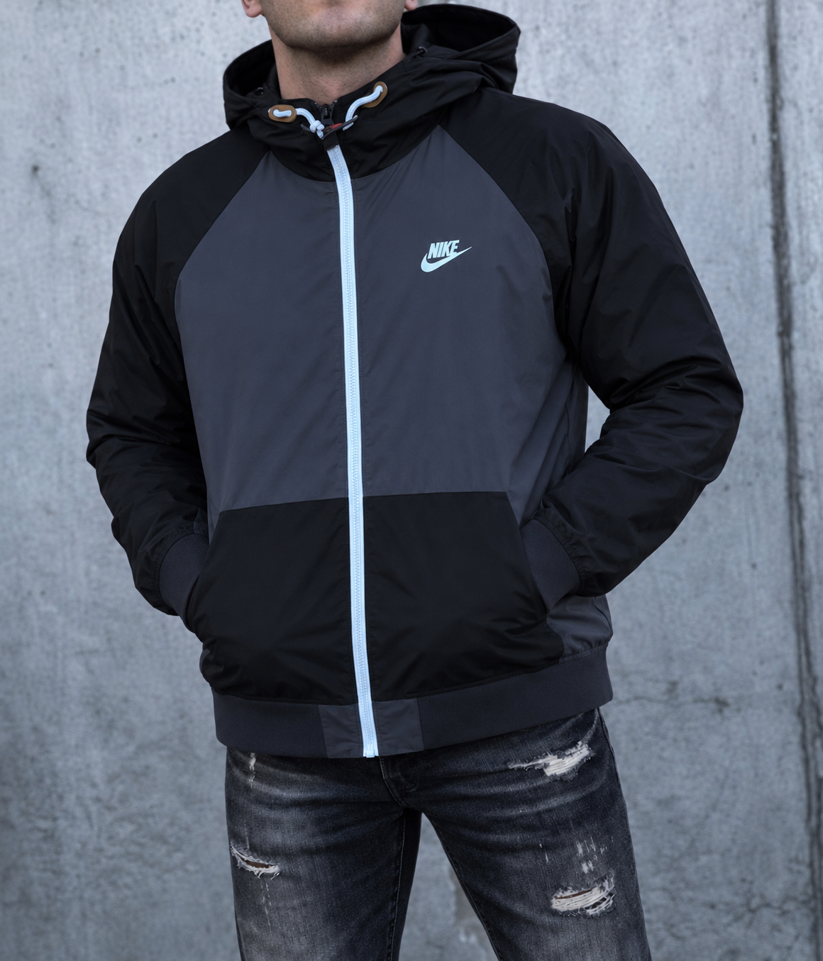 Nike striukė