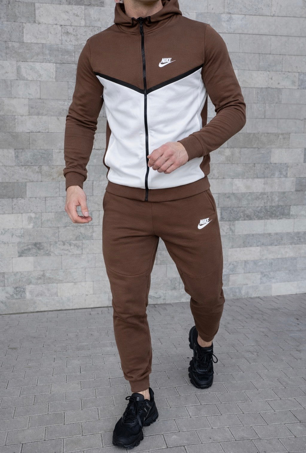 Nike Tech Fleece sportinis kostiumas