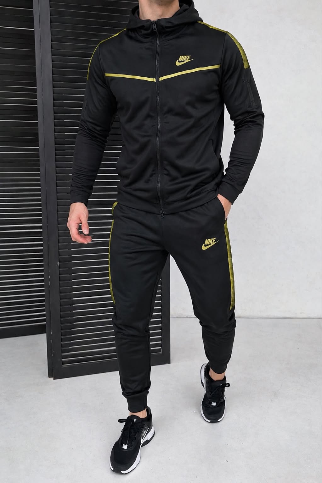 Nike kostiumas