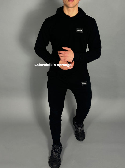 Calvin Klein kostiumas