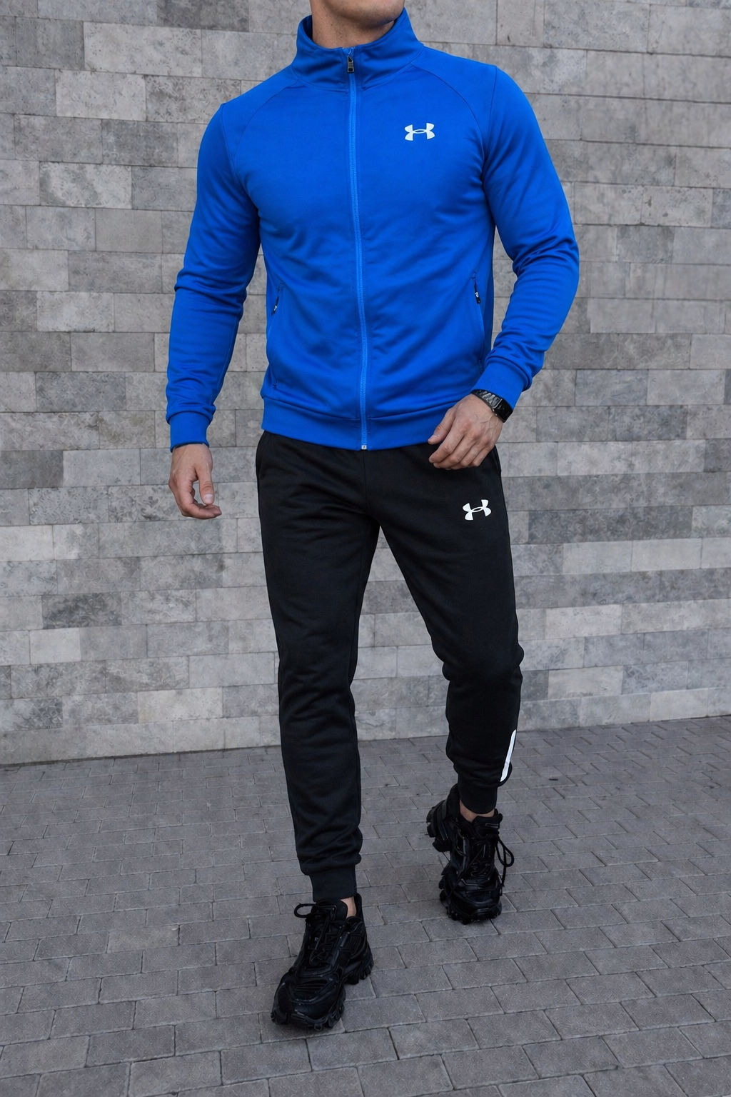 Under Armour kostiumas