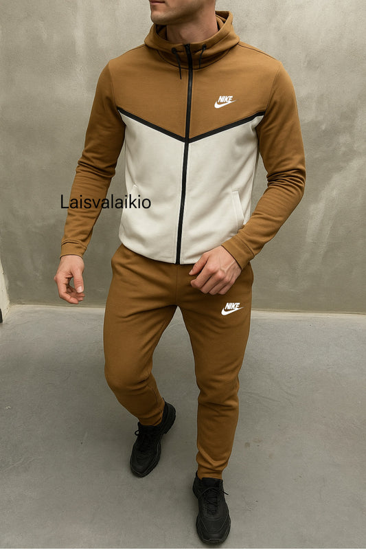 Nike Tech Fleece sportinis kostiumas
