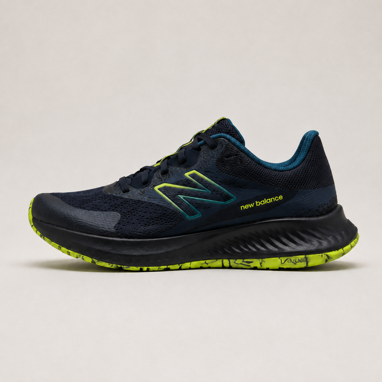 New Balance kedai