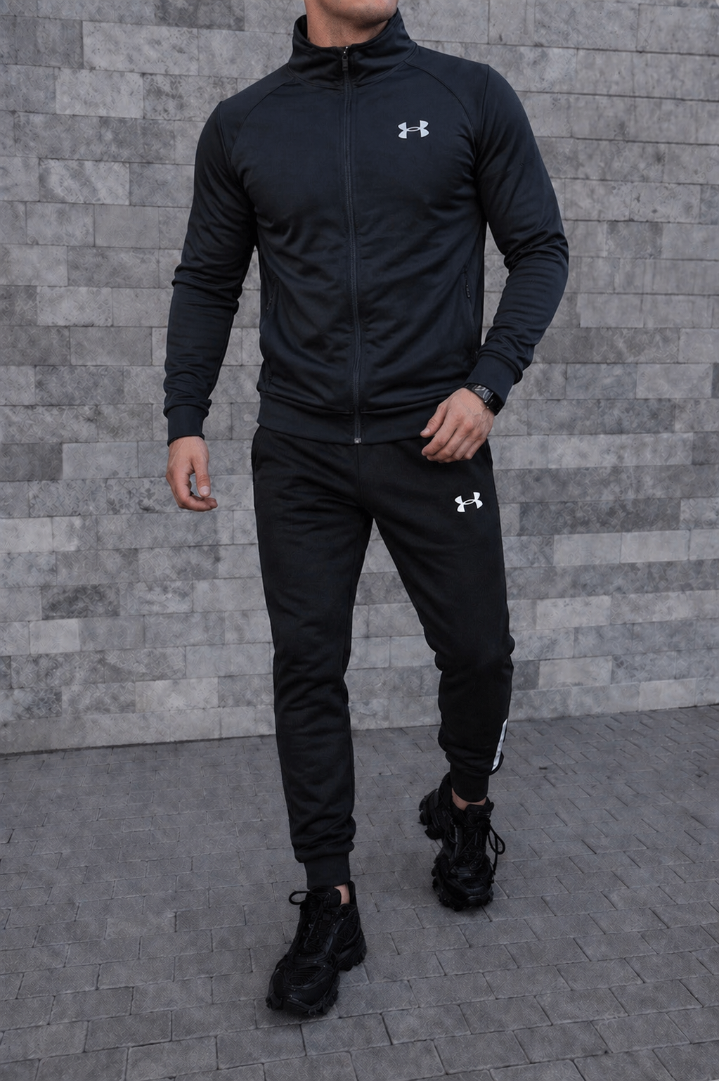 Under Armour kostiumas