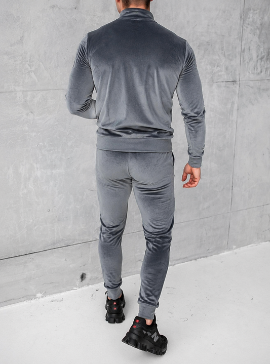 Calvin Klein veliūrinis kostiumas