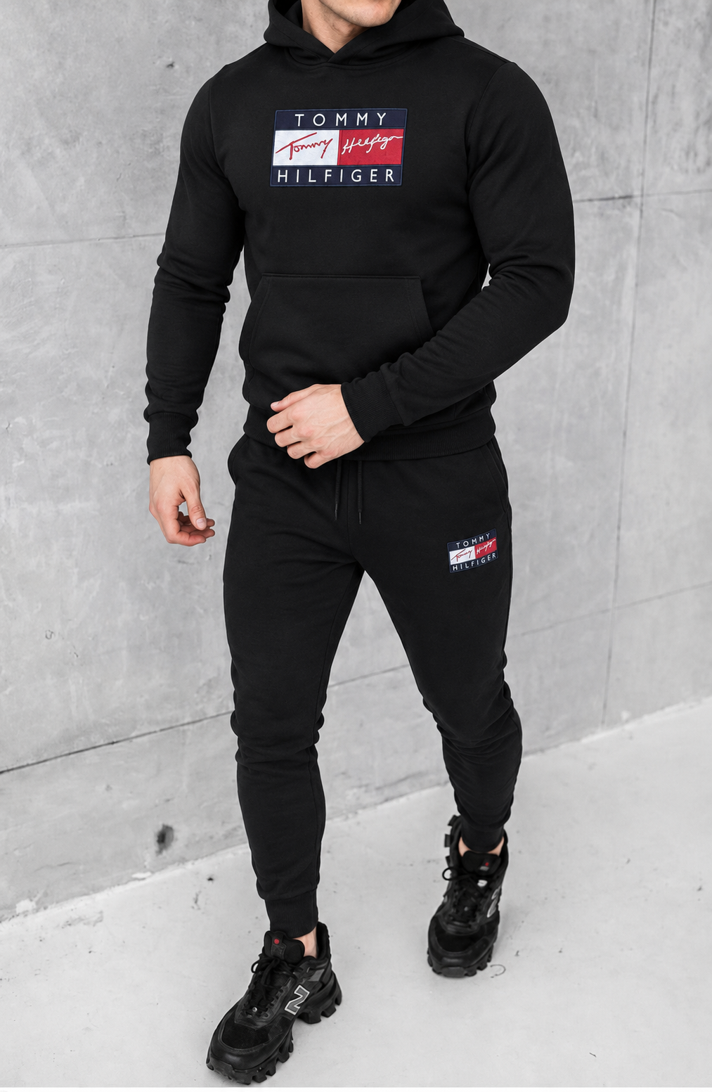 Tommy Hilfiger kostiumas