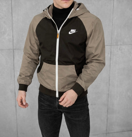 Nike pavasarinė striukė