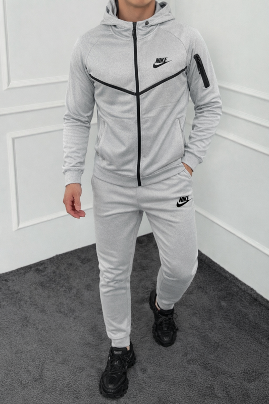 Vyriškas Nike kostiumas
