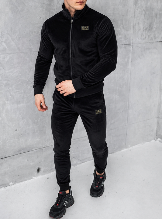 Emporio Armani veliūrinis kostiumas