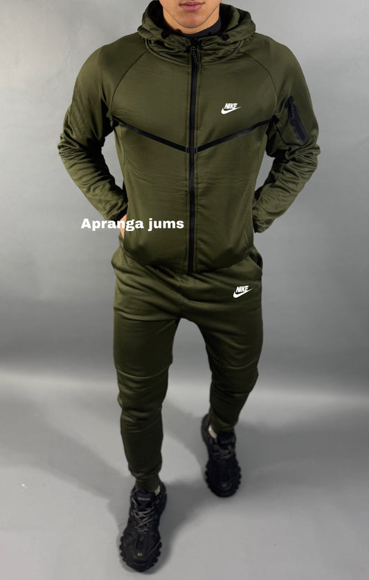 Vyriškas Nike kostiumas