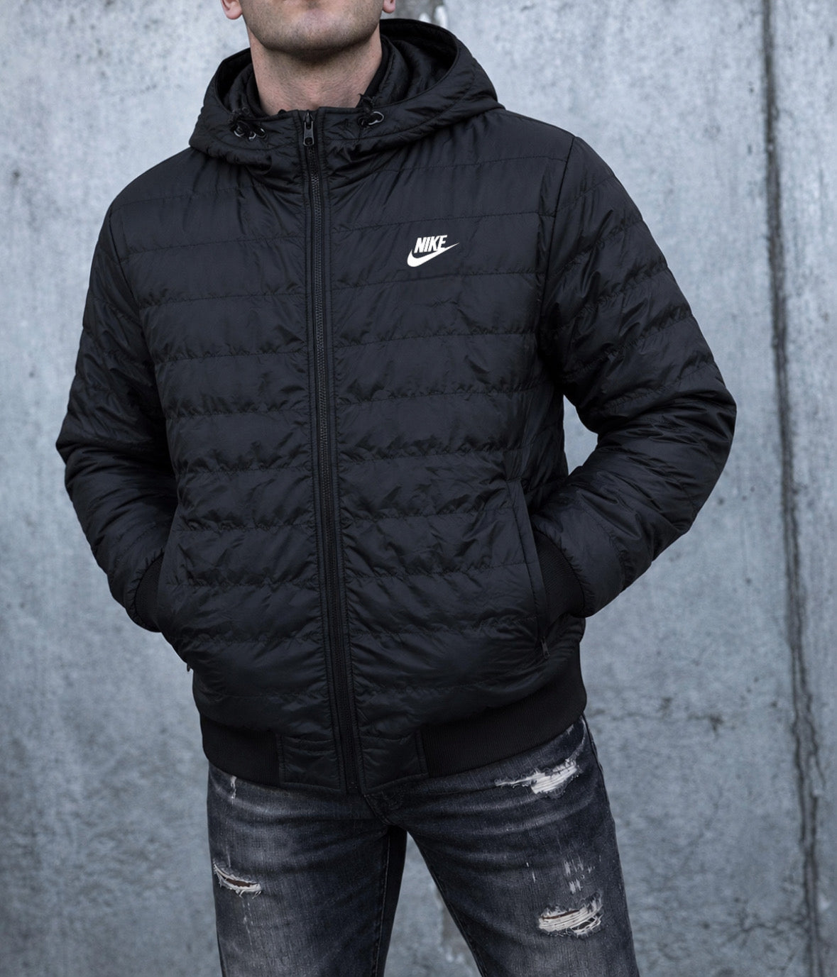 Nike striukė