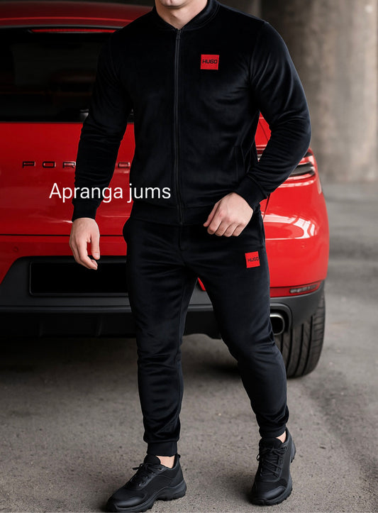 Hugo Boss veliūrinis kostiumas