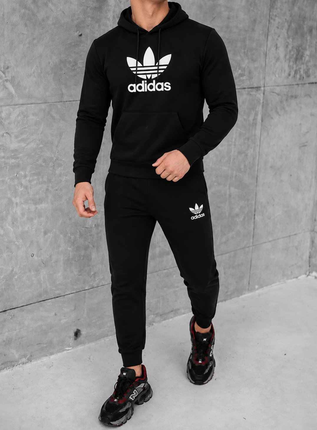 Adidas kostiumas