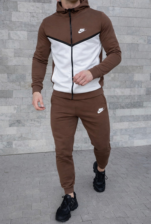Nike Tech Fleece sportinis kostiumas