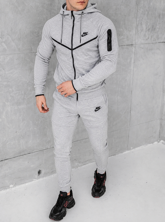 Nike Tech Fleece sportinis kostiumas