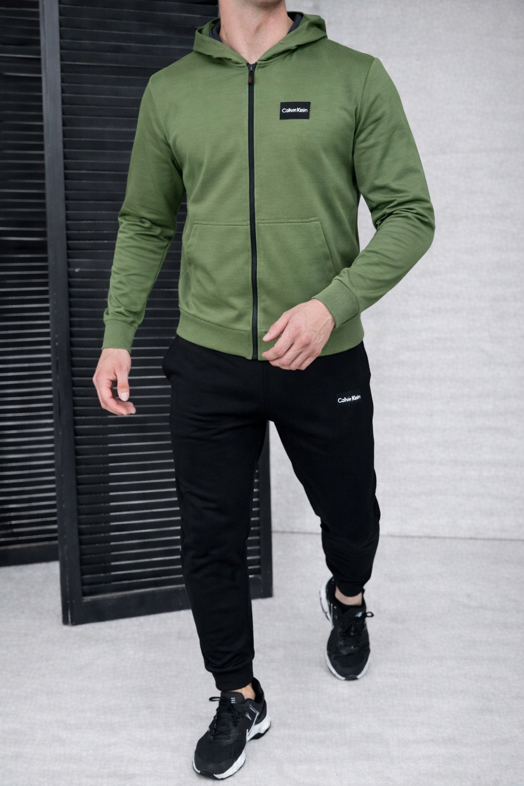 Calvin Klein laisvalaikio kostiumas